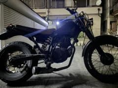 TW200のサムネイル
