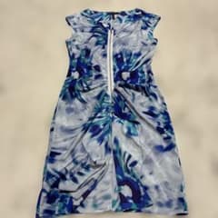 @ BCBGmaxazria ビーシービージーマックスアズリア 花柄 ワンピース BCBGMAXAZRIA ビーシービージーマックスアズリア 花柄ワンピース