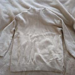 【けい様】専用　ユニクロ　Lベージュニットのサムネイル