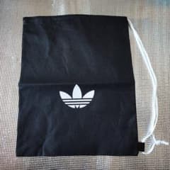 adidasショップバッグのサムネイル