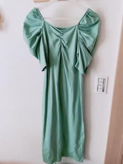 【美品】ロイヤルパーティー　ワンピースのサムネイル