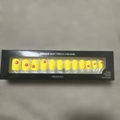 FINGER SUIT PRESS-ON NAIL ネイルチップのサムネイル