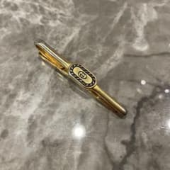 【GUCCI】ゴールド ネクタイピン ロゴ入りのサムネイル
