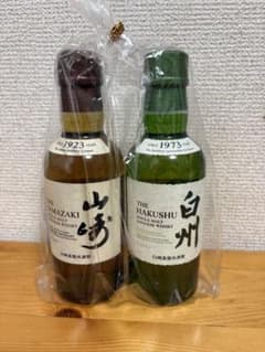 サントリー 白州 1973 & 山崎 1923 セット　旧ボトル 山崎1923年・白州1973年 ミニボトルセット - メルカリ