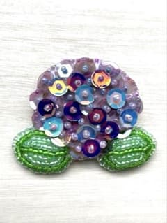 ビーズブローチ(紫陽花)のサムネイル