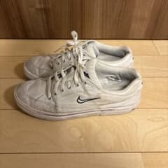 スニーカー ナイキ NIKE GTS97 ホワイト 白 DA1446-100のサムネイル