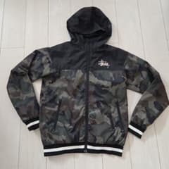 Stussy 迷彩 フード付きナイロンジャケット - メルカリ