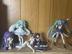 フィギュア　8体のサムネイル