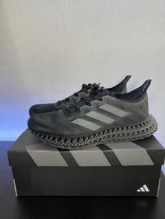 adidas 4D ブラック スニーカーのサムネイル