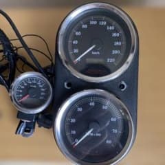 ハーレー　メーター スピードメーター 220 km/h ハーレー メーター スピードメーター 220 km/h - メルカリ