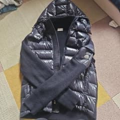 MONCLER ネイビー フード付きダウンジャケットのサムネイル