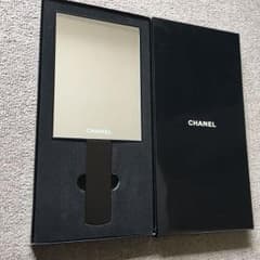 お値下げ♡シャネル スタンドミラー ノベルティのサムネイル