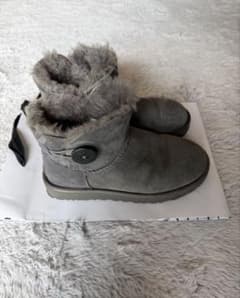 UGG ブーツ　23cm グレー　【美品】　即日発送のサムネイル