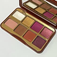 Too Faced GINGERBREAD Spice アイシャドウパレットのサムネイル