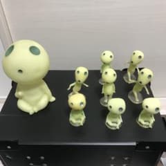 もののけ姫　廃盤希少品　こだま　コダマ　8体蓄光フィギュアのサムネイル