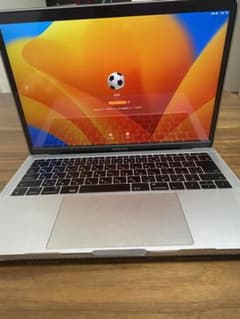 MacBook pro 2017年式　13inch タッチバー無しのサムネイル