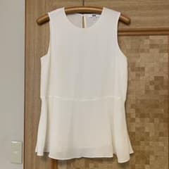 UNIQLO ユニクロ ノースリーブブラウス ホワイト Mのサムネイル