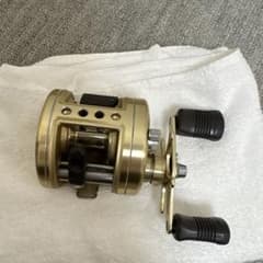 SHIMANO CALCUTTA 201XT ベイトリール - メルカリ