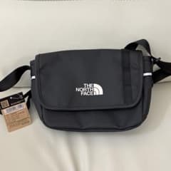 新品未使用　韓国正規　ノースフェイス　フラップ　クロスバッグ　ブラックのサムネイル