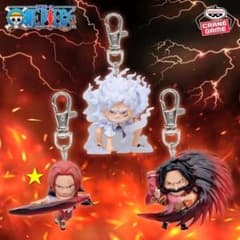 非売品、新品☆ワンピース、フィギュアキーホルダー《 シャンクス