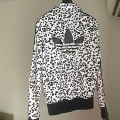 アディダスオリジナルス　トラックジャケット　ダルメシアン柄のサムネイル
