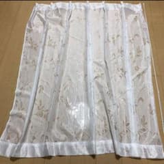 出窓用レースカーテン2枚　約100×135 フック付きのサムネイル