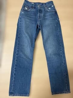 美品　試着のみ　リーバイス　Levis 501 cropped サイズ23のサムネイル