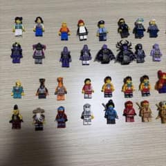 LEGO レゴ ミニフィグ 大量まとめ売りのサムネイル