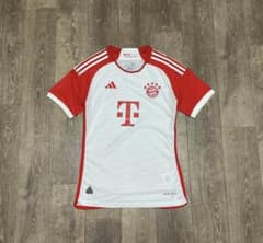 h*！様 adidas FC Bayern München ユニフォームのサムネイル