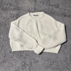 ZARA ニットセーターのサムネイル