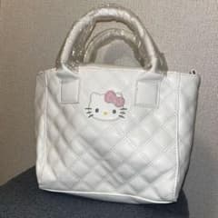 《新品 美品》ハローキティ キルティング ショルダーバッグ ホワイトのサムネイル