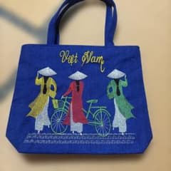 【新品】ベトナム　刺繍トートバッグのサムネイル