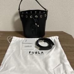 FURLA ブラック バケットバッグのサムネイル