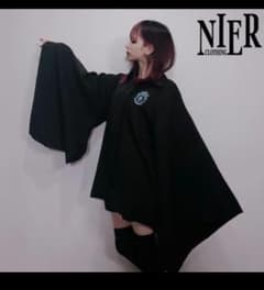 NieR 着物風袖 ブラックシャツ 刺繍エンブレムのサムネイル