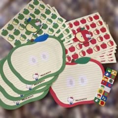 平成レトロ　ハローキティ りんご ダイカット　レターセット 2002