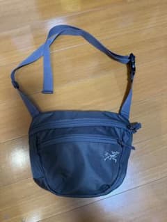 ARC'TERYX マンティス2 グレーのサムネイル
