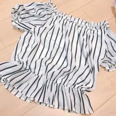 ストライプ 服のサムネイル