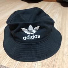 ビオクル様 専用アディダス adidas 帽子のサムネイル