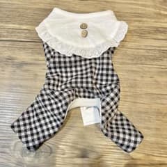 ナチュラルチェックフリルロンパース ブラック Sサイズ 犬服 ペットウェアのサムネイル