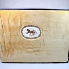 CELINE セリーヌ　アクリルニューマイヤー毛布　馬車ロゴ　ギフト CELINE セリーヌ アクリルニューマイヤー毛布 馬車ロゴ ギフト - メルカリ