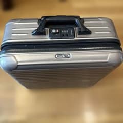 RIMOWA/リモワ製の2輪サルサ ビジネストロリー シャンパンゴールド 23L