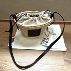 ロエベ ドローストリング バケットバッグ ブラックのサムネイル