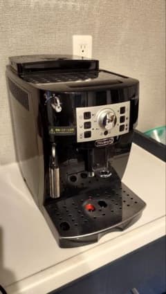 DeLonghi MAGNIFICA エスプレッソマシン　ジャンク ジャンク品】DeLonghi Magnifica S エスプレッソマシン 本体 - メルカリ