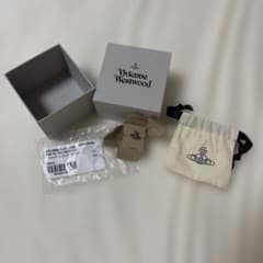 Vivienne Westwood 片耳ピアスのサムネイル