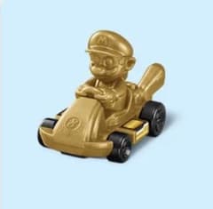 ハッピーセット　ゴールドマリオ　新品未使用のサムネイル