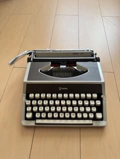 ROYAL 200 タイプライター【希少な説明書付き】 - メルカリ