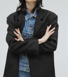 M to R テイラードジャケット　金子綾のサムネイル