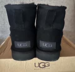UGG ムートンブーツ 黒のサムネイル