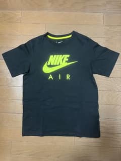 NIKE Tシャツ　キッズのサムネイル