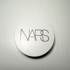 NARS ライトリフレクティング セラムクッションファンデーション ケースのみ